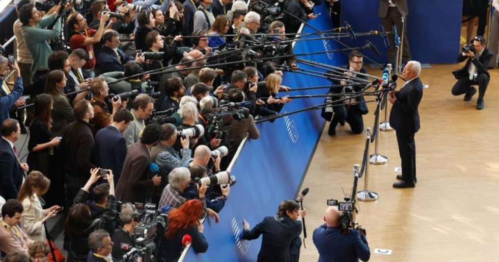 Politico: Ανίκανοι οι Ευρωπαίοι ηγέτες με δύο πολέμους δίπλα τους - «Μόνο όμορφες δηλώσεις»